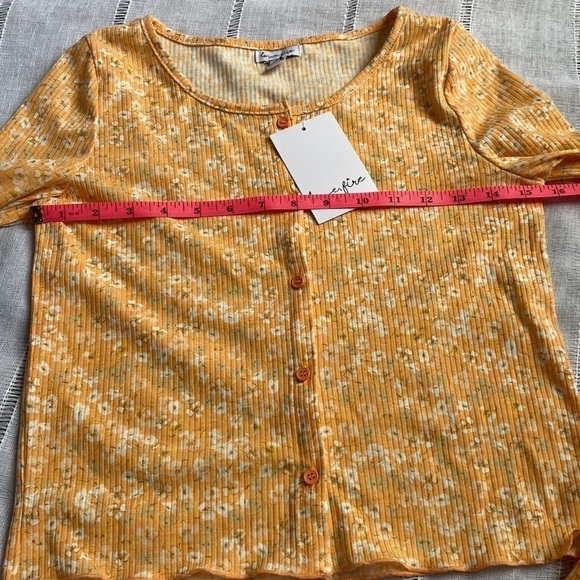 NWT Love, Fire cropped cardigan and tank set in orange sherbet with ditsy print. - Picture 11 of 17